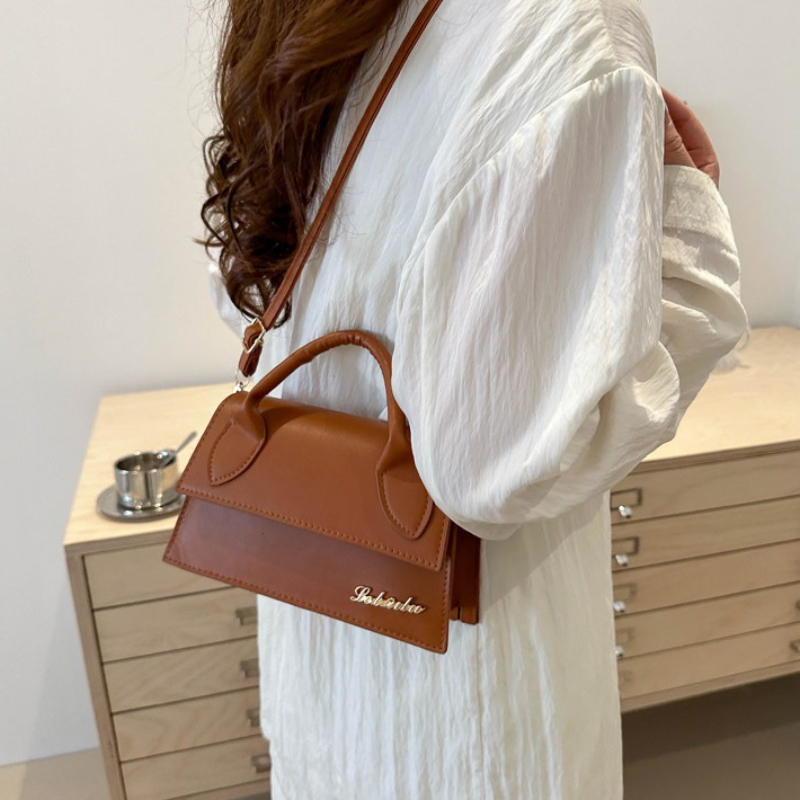 Bolso de hombro tipo bandolera - Luxury Bags Jacquemus reseña y precio