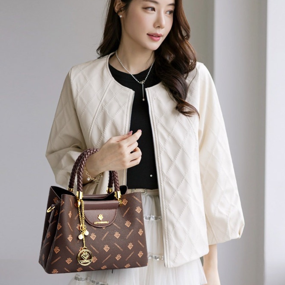 Bolso de mano informal de cuer - Luxury Bags Vendor reseña y precio