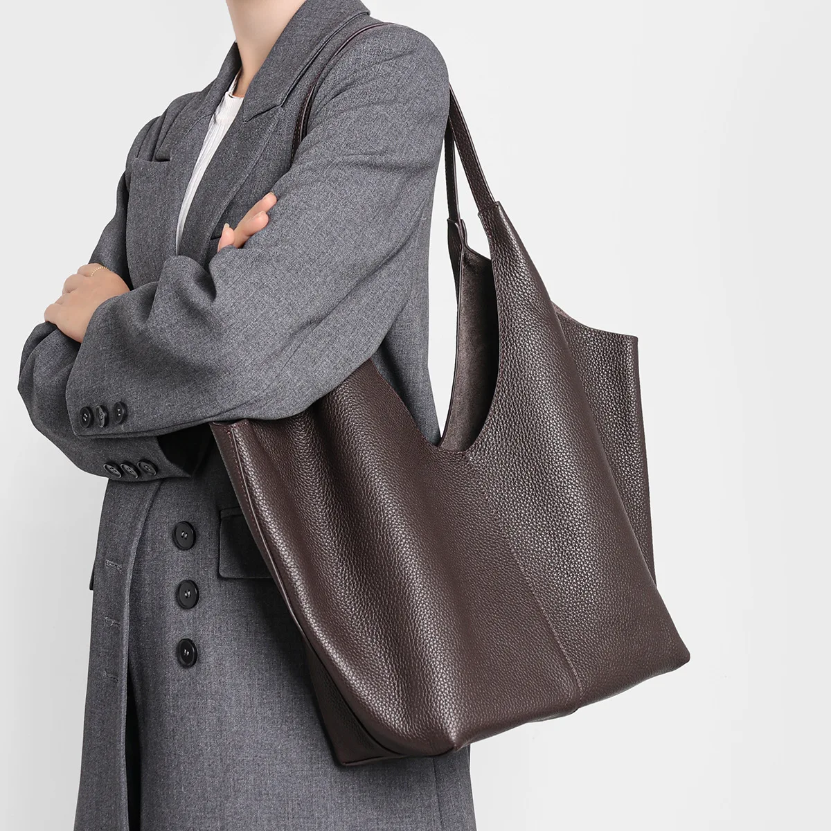 Bolso de Hombro de Gran Capaci - Luxury Bags To Buy reseña y precio